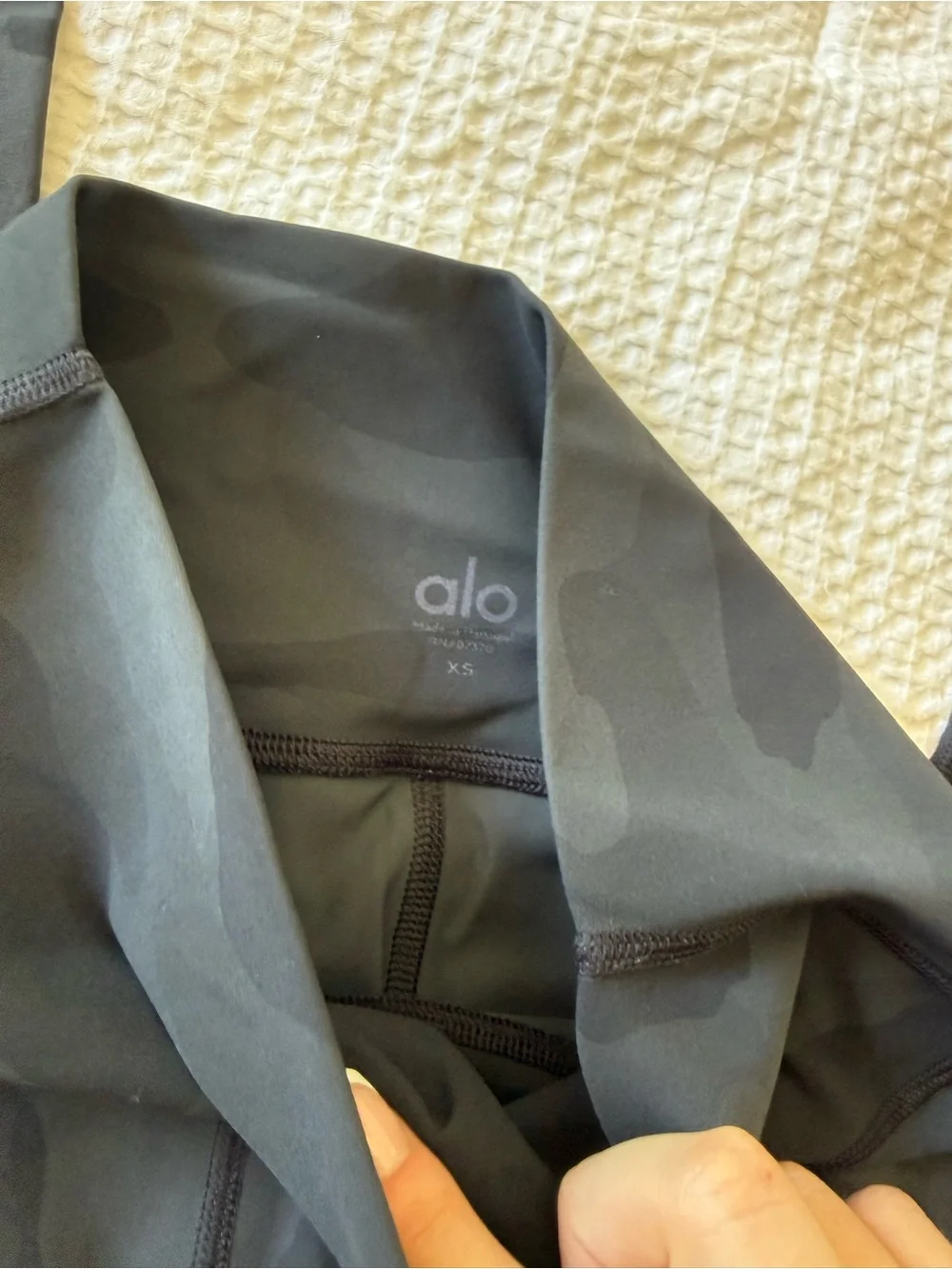 ALO Yoga High-Waist Camo Vapor Legging